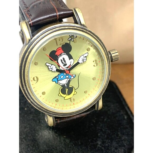 Disney Women\'s Watch W001876 Minnie Mouse Quartz Silver 38mm Brown Leather Strap